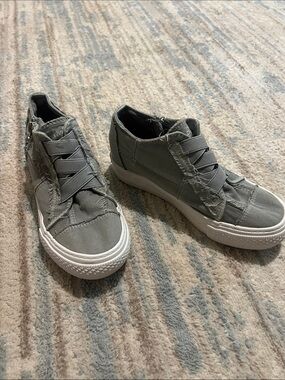 Casual Gray Platform Slip-On Canvas Sneakers for Women